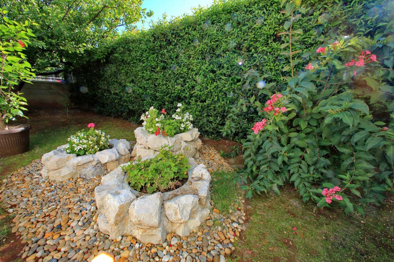 Apartment Zora Zadar Bagian luar foto